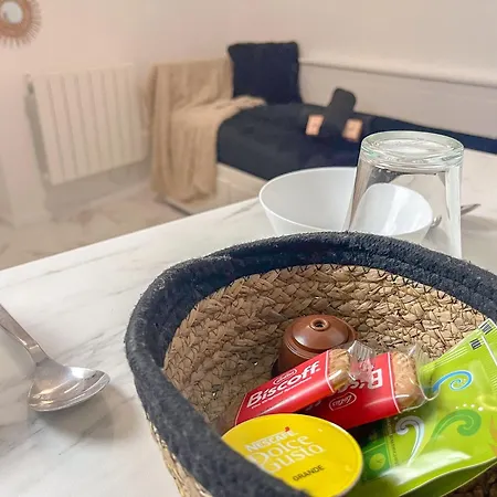 Studio, 2 Personnes, 5min De Paris